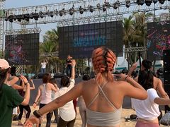 -欢乐海岸椰林沙滩-2025湾区超级灯会