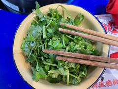 -马路边边串串香(苗栗路店)