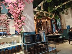 -贵府酸汤牛肉火锅·贵州老字号(飞山街店)