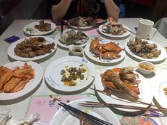 -四海一家自助餐(益田假日广场店)