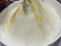 -红鼎豆捞·非遗鲍皇汤火锅(宝丰路店)