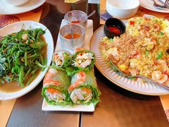 菠萝炒饭-simply thai天泰(世纪汇店)