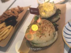 -必胜客(松雷店)