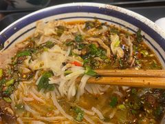 -云阿蛮云南生烫牛肉米线(奉贤路店)