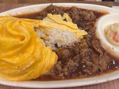 照烧肥牛蛋包饭-玛格萝妮比萨屋(四平店)