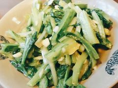 油麦菜-潇湘阁(昆泰国际大厦店)