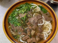 -花溪牛肉粉(八鸽岩店)