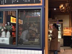 门面-昆明冠生园·蛋糕·面包(南强街店)