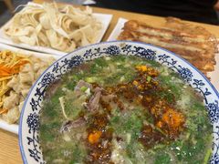-八百里牛肉汤(盖饭·锅贴·万象城店)
