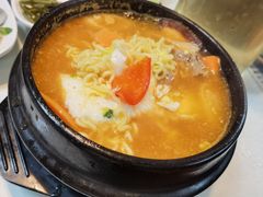 -益百岁牛尾汤(香山路店)