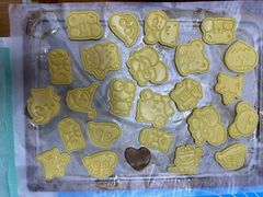 -三只小羊蛋糕DIY烘焙·拼豆·银饰(光谷店)