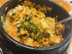 传统石锅拌饭-唯成•韩国炭火烤肉 유성고기