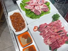 -老熟人烤肉城(马家堡店)