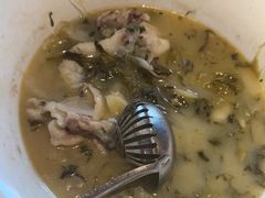 -严记小天府酸菜鱼(西四路店)