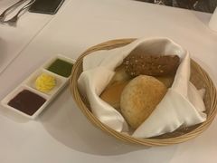 -塞纳河法国餐厅(意式风情街店)