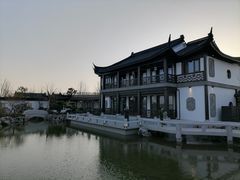 -上海滴水湖皇冠假日酒店