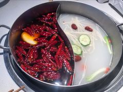 鸳鸯锅-大斌家串串火锅(德思勤店)