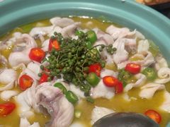 -重庆鸡公煲·青锅花椒鱼(牡丹江路店)
