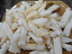 -黄利砖万峰林布依特色酸笋牛肉馆
