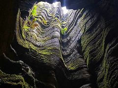 -梭布垭石林景区