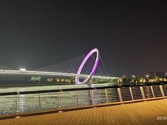 -南京眼步行桥