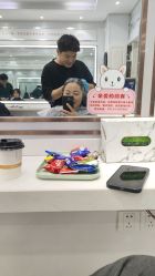 -镁连社·美联社
