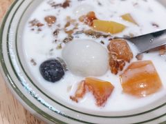 桃胶汤圆木瓜鲜奶-堂屋糖水店(愚园店)