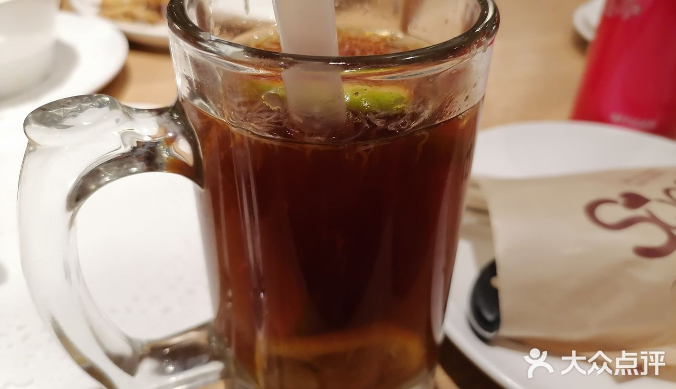 之前在卡朋，孩子们只要那一张涂色画图上