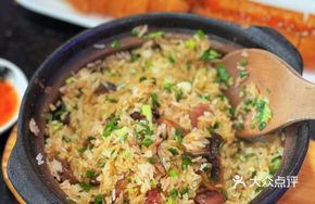 Big Circle Boy Char Siu Rice in Clay Pot