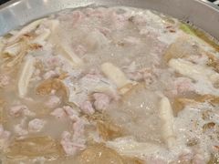 -老来福·非遗酸汤兔(凯旋路店)