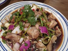 酸爽猪蹄-二孃鸡爪爪(东风路总店)