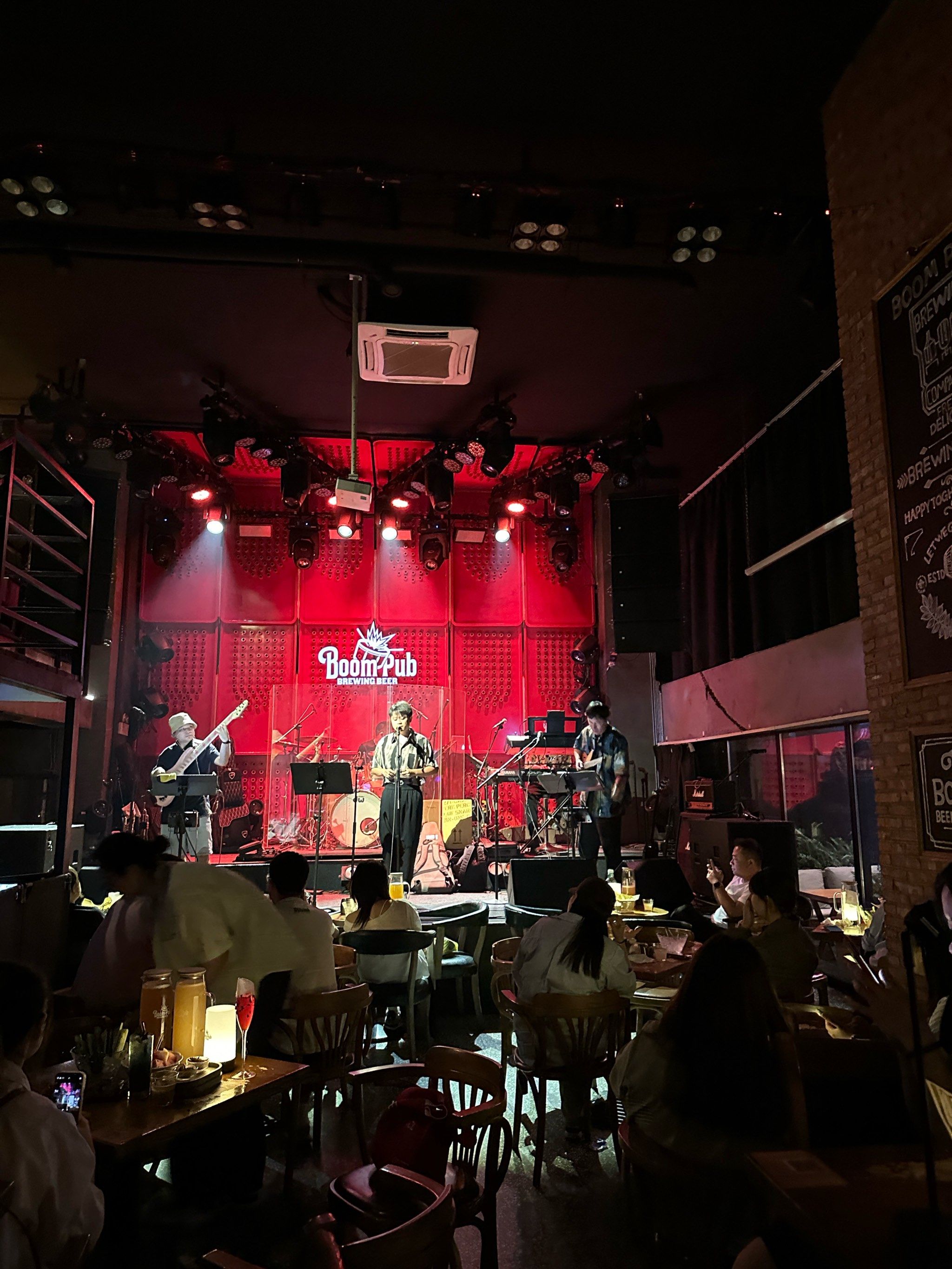 贵阳私藏bar|小众氛围感真的很绝✔️