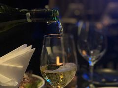 -wineapp葡萄酒餐吧(外滩金融中心店)