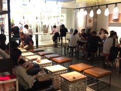 大堂-喜茶(深圳东门1234店)