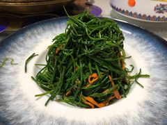 炝拌沙葱-蒙古大营·蒙古演绎餐厅(赛马场店)