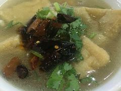 豆泡汤-洪峰浩老北京烧饼夹肉(角门路店)