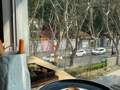 -穹六人间 people 6(岳阳路店)