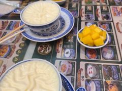 -广信牛奶甜品世家(台东店)