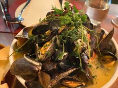 法国蓝口贝-斯普汇生蚝牛排馆(中骏世界城店)