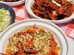 -肥小宝·金牌油焖大虾(襄阳龙虾地标店)