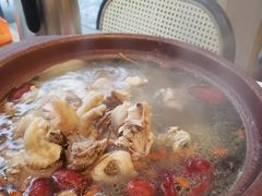 -东记炭炉·海鲜鸡煲(龙华店)
