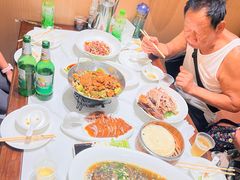 -梅利汴京烤鸭•开封豫菜地标店(东司门店)