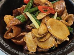 三杯肥肠-老妈私房菜
