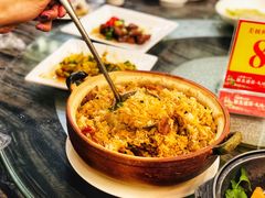 招牌腊味煲仔饭-美极鲜食坊(宝安南路店)