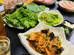 -臻牛烤肉