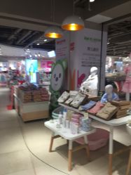 -孩子王(静安大融城店)