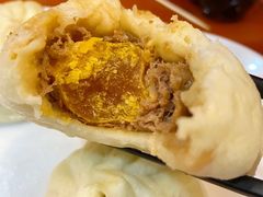 咸蛋黄超人包-老陶包子铺(南大西南村店)