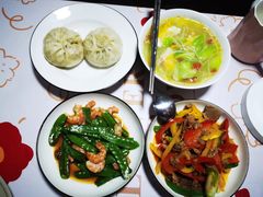 -乐禧母婴全自营月嫂(宝山店)