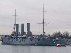 -阿芙乐尔号巡洋舰