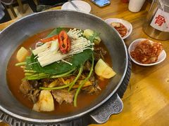 -喇喇排骨火锅·传统韩式脊骨汤(望京西园总店)